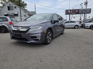 Honda Odyssey Touring FWD